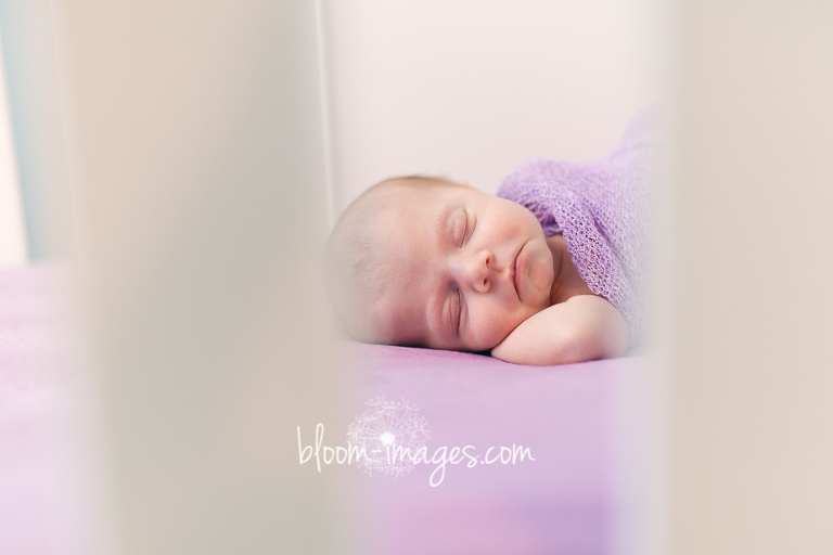 Lifestyle Newborn Baby Photo Session in Northern VA. Bloom Images Photography by Sylvia Osinski