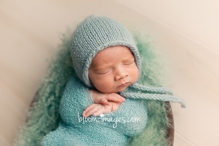Newborn Photographer in Northern Virginia photography by Bloom Images by Sylvia Osinski