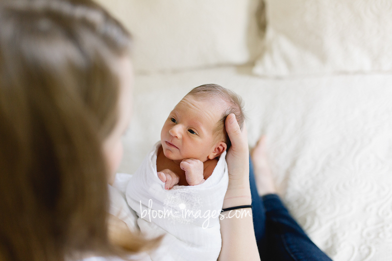 Lifestyle Newborn Baby Photo Session in Northern Virginia