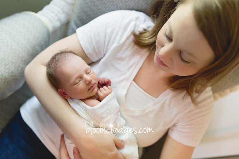 Lifestyle Newborn Baby Photo Session in Northern Virginia