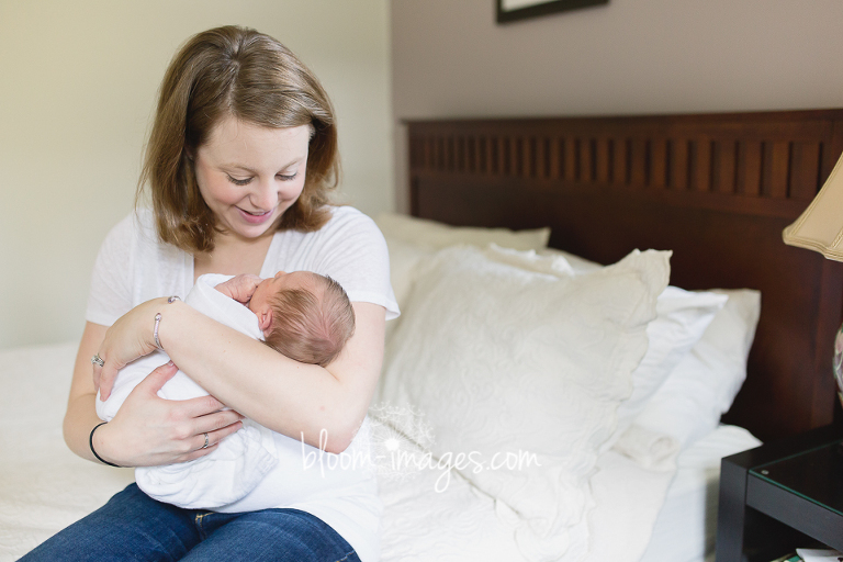 Lifestyle Newborn Baby Photo Session in Northern Virginia