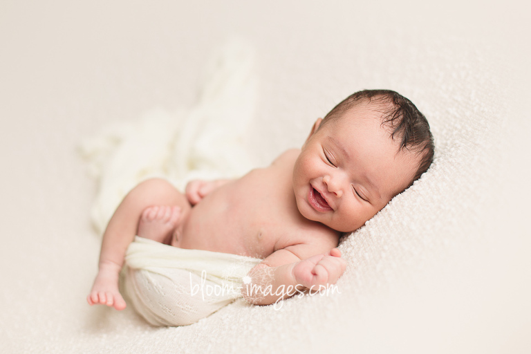 Newborn Baby Photo Session with Bloom Images by Sylvia Osinski, in Ashburn, Northren VA