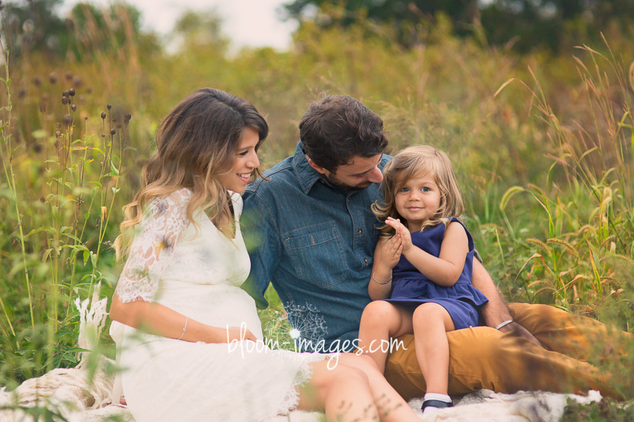 Outdoor-Maternity-Family-Photo-Session-Arlington-Northern-VA