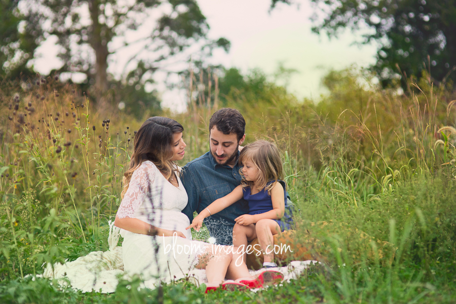 Outdoor-Maternity-Family-Photo-Session-Arlington-Northern-VA