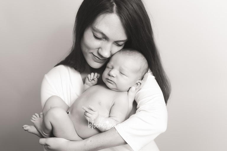 Newborn Photo Brambleton VA Baby with Mom