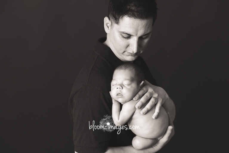 Newborn Baby and Family Photographer Ashburn VA