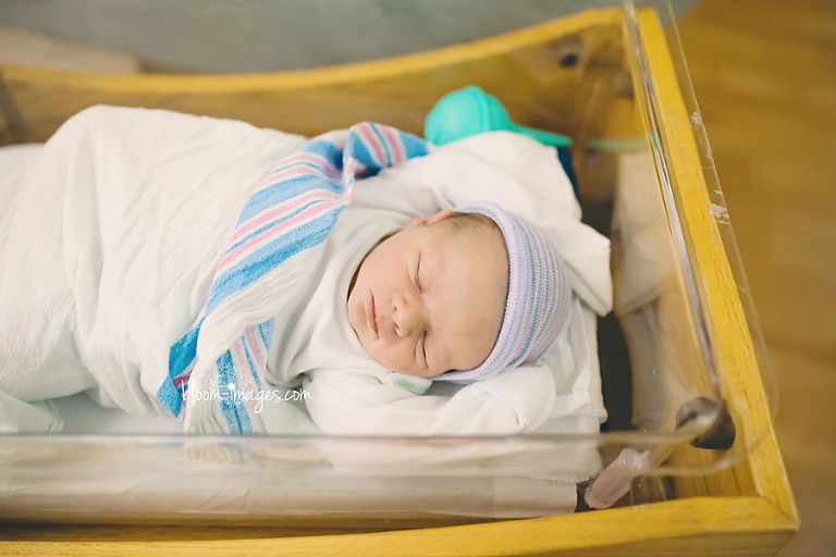 Fresh 48 Newborn Lifestyle Photography Northern VA, Brand new baby captured in the hospital 