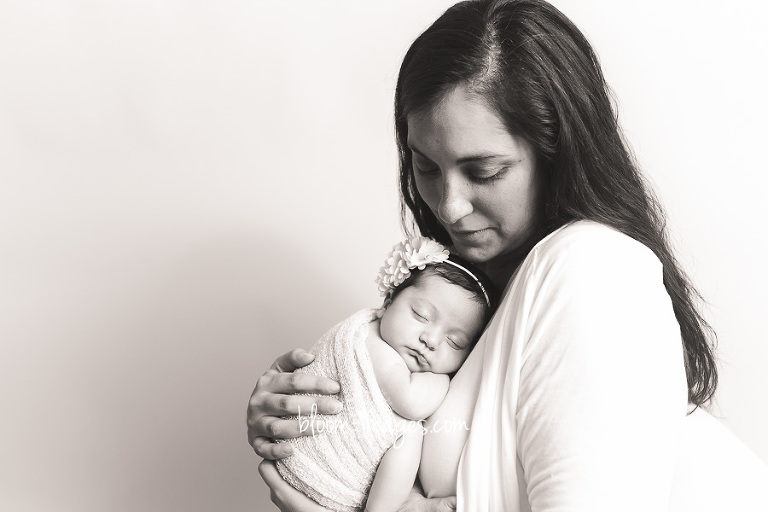Newborn baby photography in Northern VA infant with mother