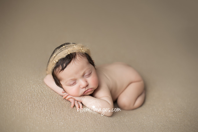 Newborn baby photography in Northern VA perfectly posed portrait